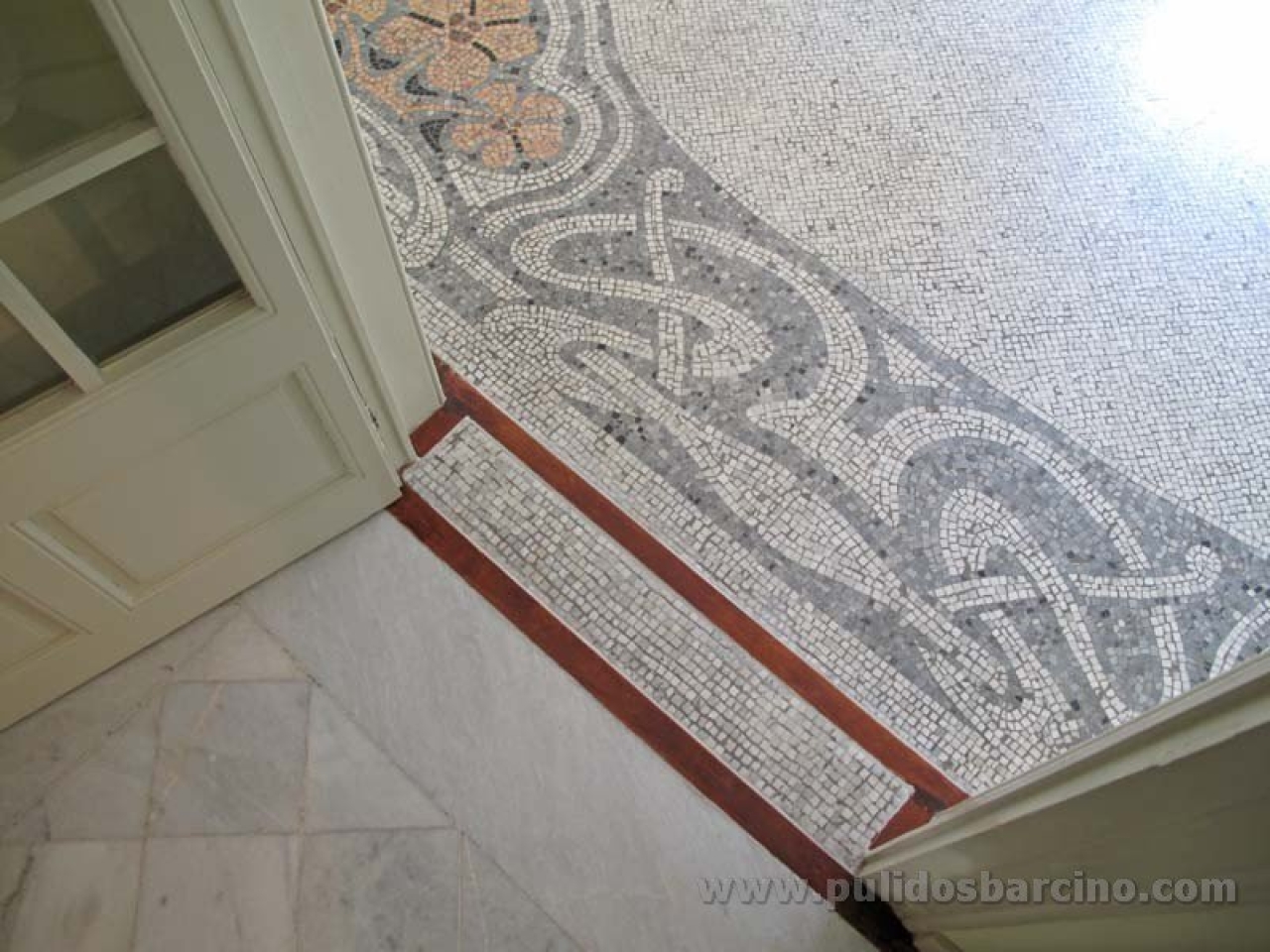 Conservación de mosaico romano en Barcelona
