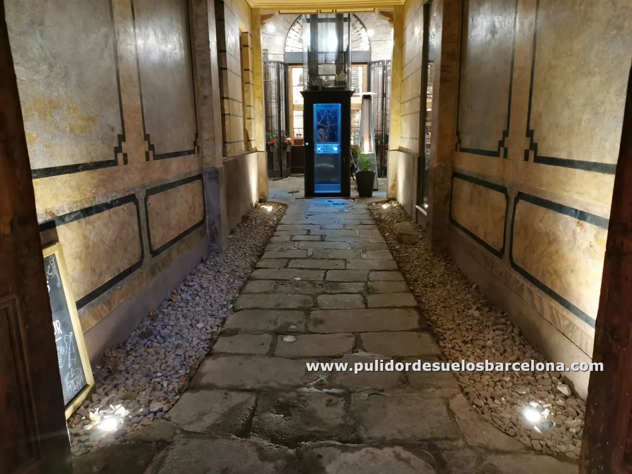  Limpiar suelos de piedra
