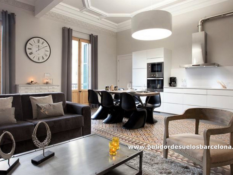 Cuando trabajamos en equipo con decoradores y arquitectos los resultados estéticos y funcionales son de máxima calidad. Somos una empresa profesional con más de 30 años de experiencia en el sector del pulido y restauración de suelos.