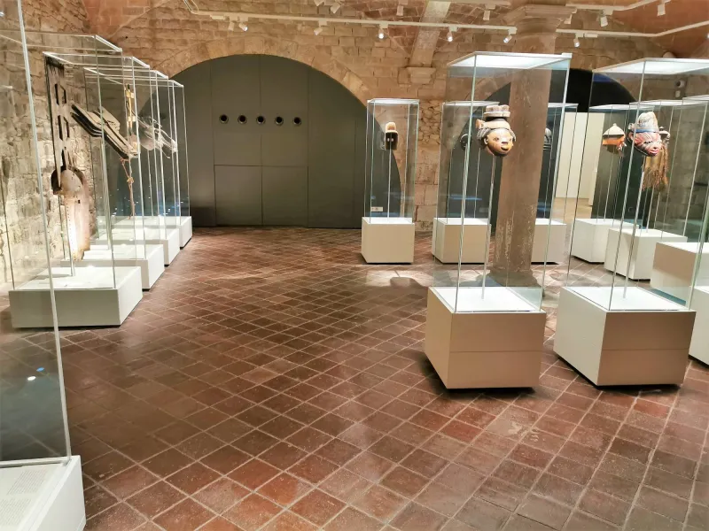 Los pavimentos de Barro y Gres precisan ser pulidos y tratados quimicamente contra las manchas&nbsp;de&nbsp;vino, café o aceite y así se mantendrán limpios. Restauración de baldosas de Barro y Gres...