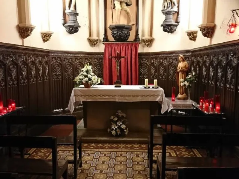 Pulidor de suelos Barcelona&nbsp; Pulidos Barcino La leyenda cuenta que Cristóbal era un cananeo que vivía en tiempos de Jesús y que aprovechaba su altura de más de dos metros para ayudar a los viajeros a cruzar un río. Entre estos viajeros encontró según la tradición, un niño Jesús que llevaba a la espalda...