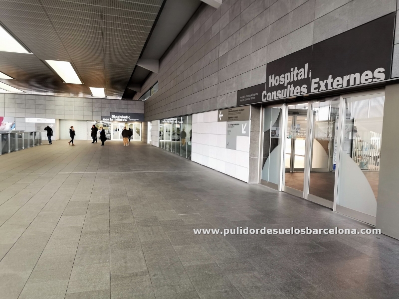 Pulidor de suelos Barcelona, ofrece sus servicios de pulido de baldosas de Sant Vicenç en Barcelona y provincia. Somos especialistas en tratamientos de limpieza, químicos de protección de suelos porosos.de piedra caliza. Puede llamarnos al T.932320042Pulido de pavimentos de baldosas de piedra...